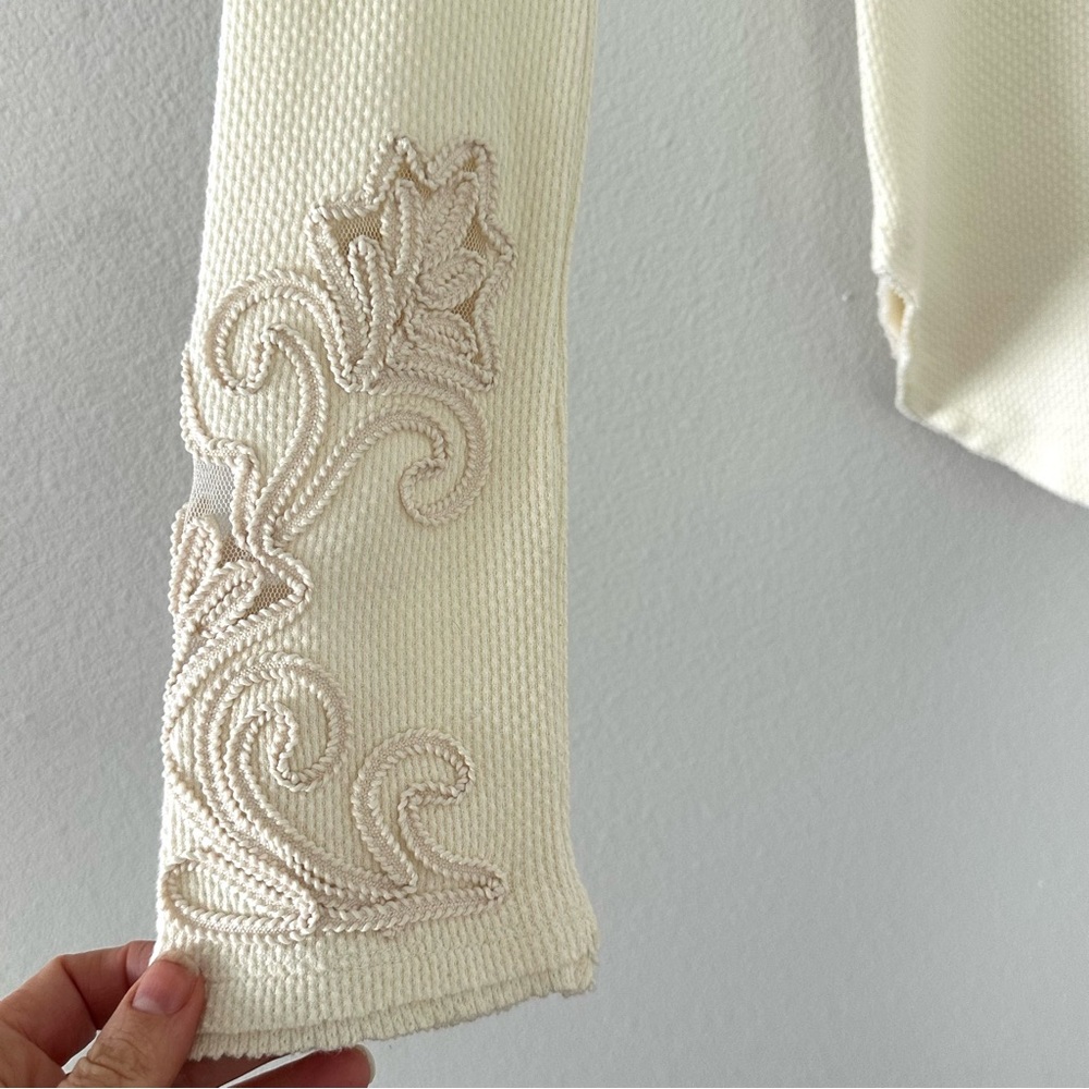 Free People Masquerade Cuff Lace Thermal Top Sz L Cream Boho Embellished Waffle - Picture 4 of 12
